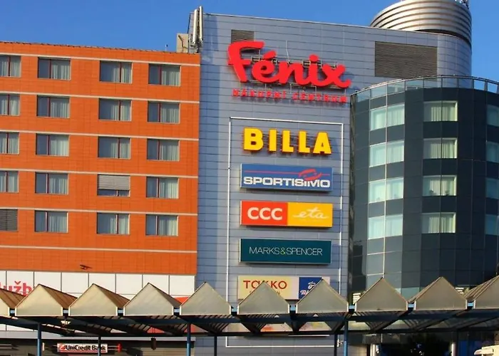 Pleasant With Terrace, 1 Min. From Metro 아파트 *