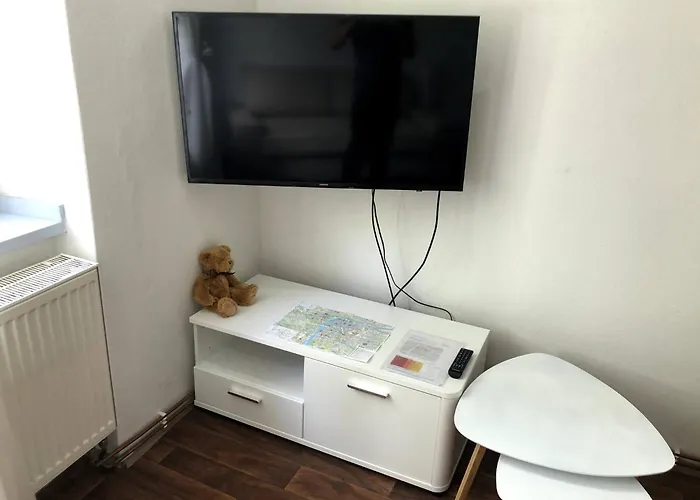 아파트 Pleasant With Terrace, 1 Min. From Metro