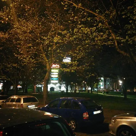 Pleasant With Terrace, 1 Min. From Metro *