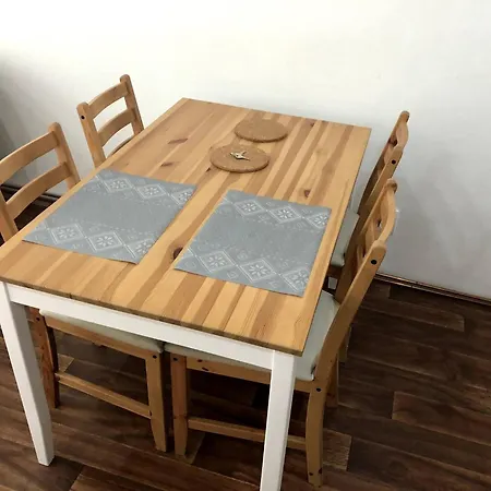 Pleasant With Terrace, 1 Min. From Metro *